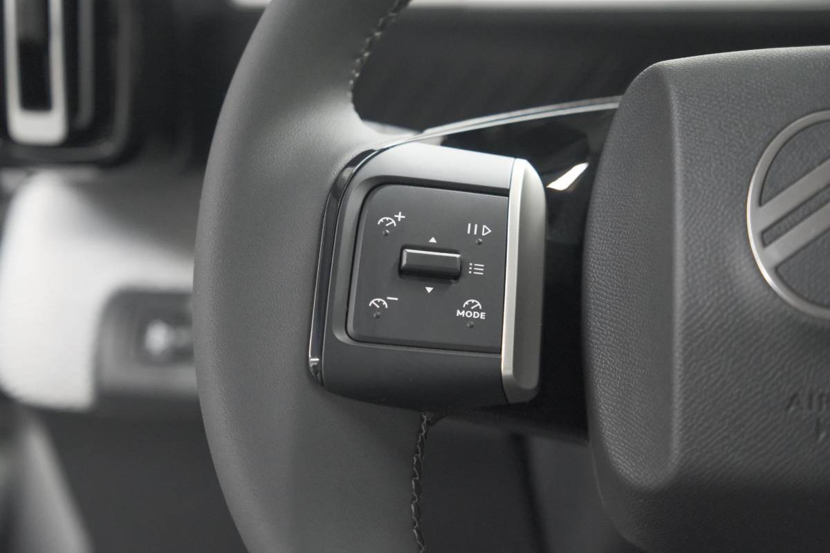 Citroën ë-C3 Citroen Ë-C3 Max 113pk 44 kWh | 96,0% SOH | 11 KW Lader | Camera | Apple Carplay | Parkeersensoren