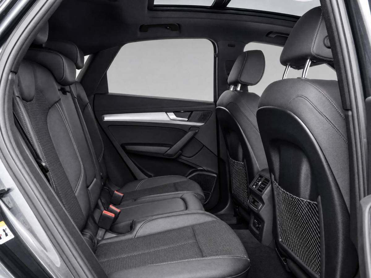 Audi Q5 Audi Q5 Sportback 55 TFSIe 367pk S-tronic S edition · Panoramadak · 360 Camera · Elek. Achterklep · Apple/Android Car Play · Navigatie · 20” Inch ·