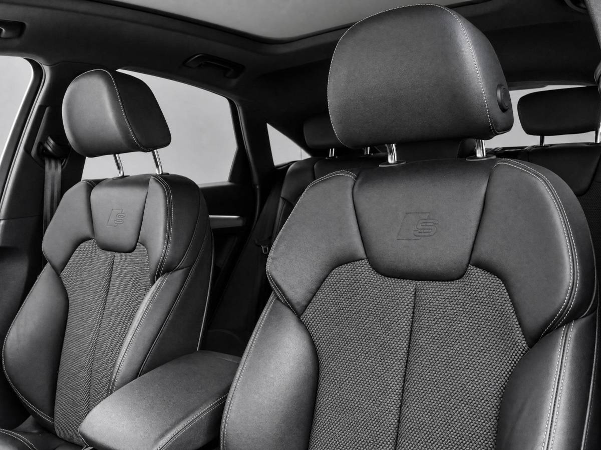 Audi Q5 Audi Q5 Sportback 55 TFSIe 367pk S-tronic S edition · Panoramadak · 360 Camera · Elek. Achterklep · Apple/Android Car Play · Navigatie · 20” Inch ·