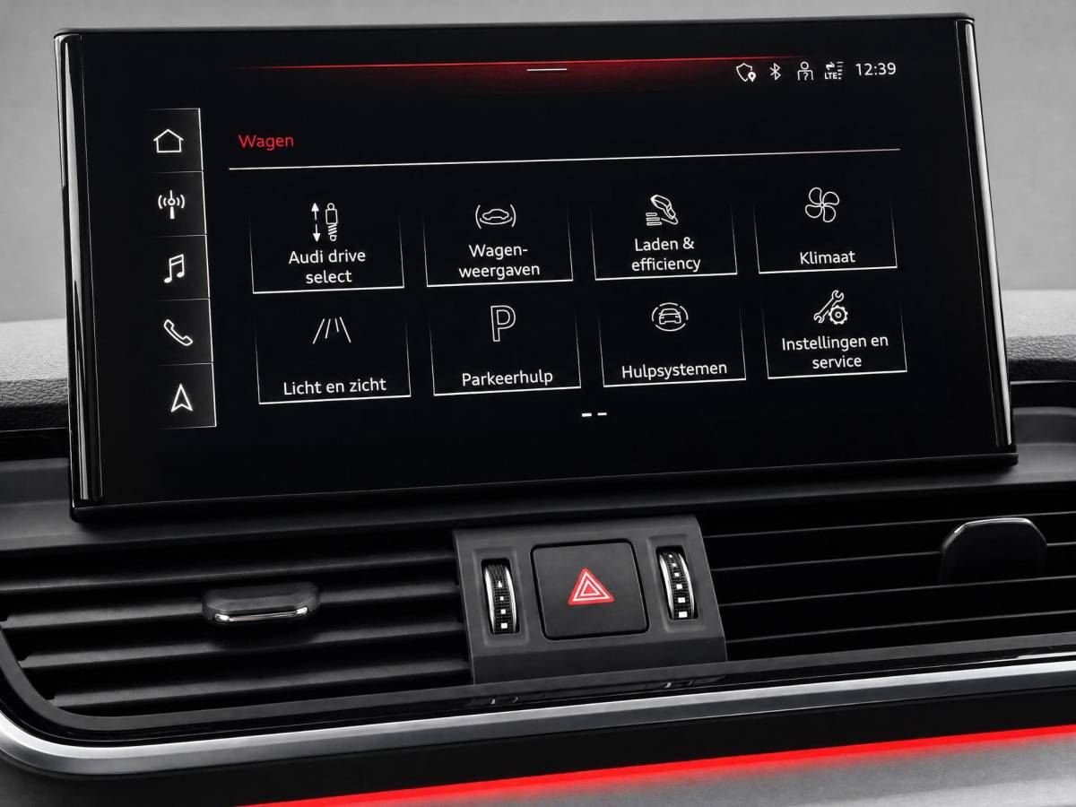 Audi Q5 Audi Q5 Sportback 55 TFSIe 367pk S-tronic S edition · Panoramadak · 360 Camera · Elek. Achterklep · Apple/Android Car Play · Navigatie · 20” Inch ·