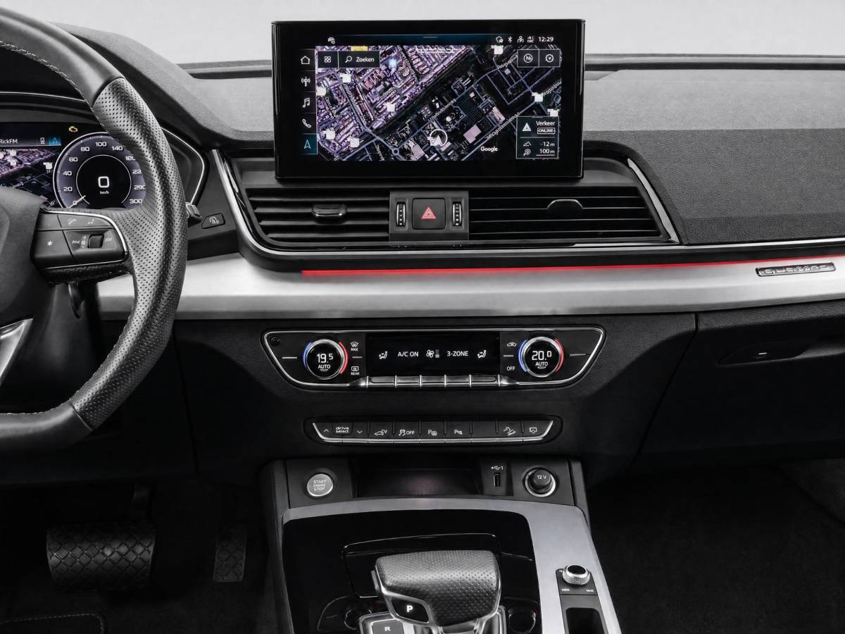 Audi Q5 Audi Q5 Sportback 55 TFSIe 367pk S-tronic S edition · Panoramadak · 360 Camera · Elek. Achterklep · Apple/Android Car Play · Navigatie · 20” Inch ·