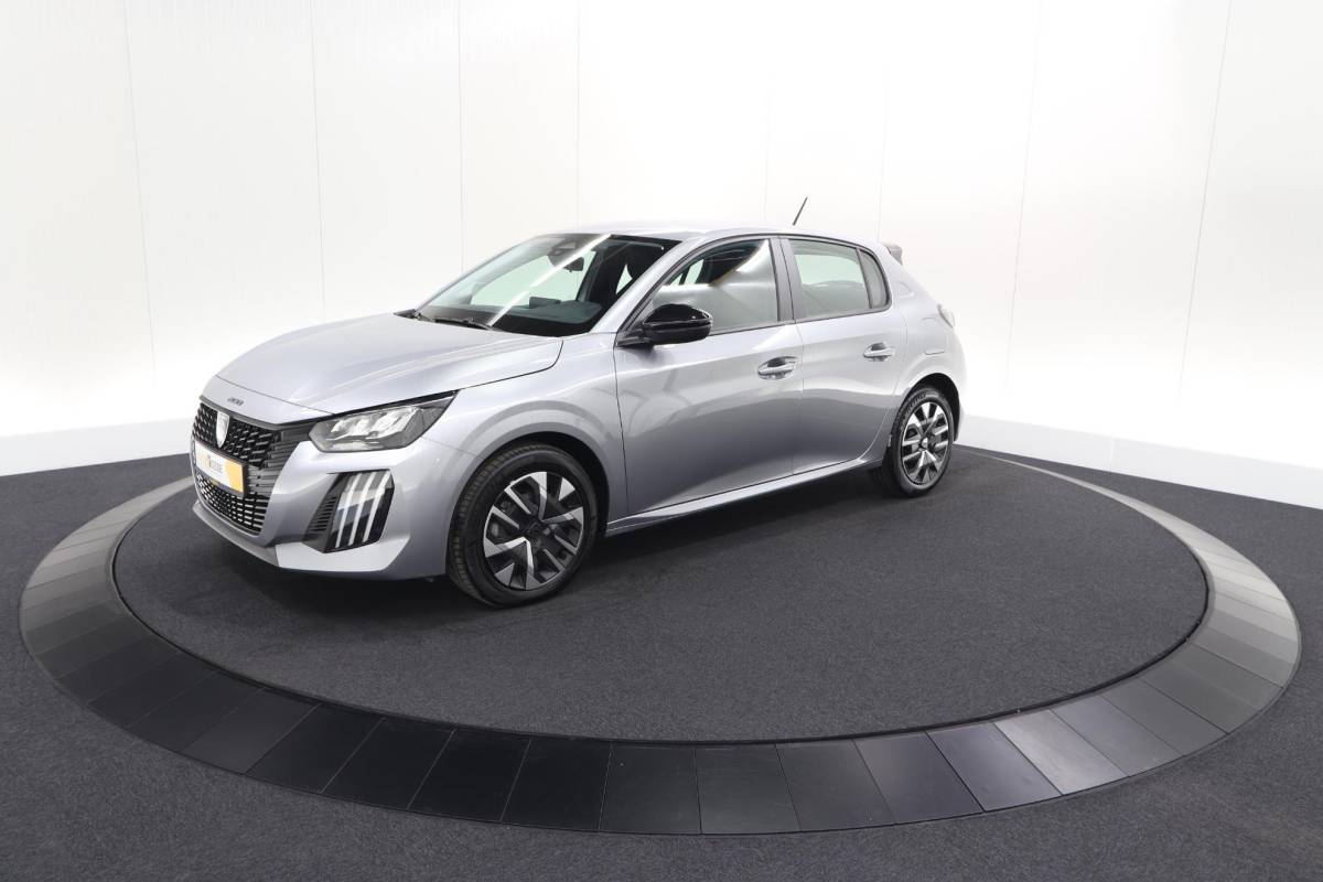 Peugeot 208 Peugeot 208 1.2 Hybrid 110 e-DCS6 Business | Direct Leverbaar | Apple Carplay | Parkeersensoren