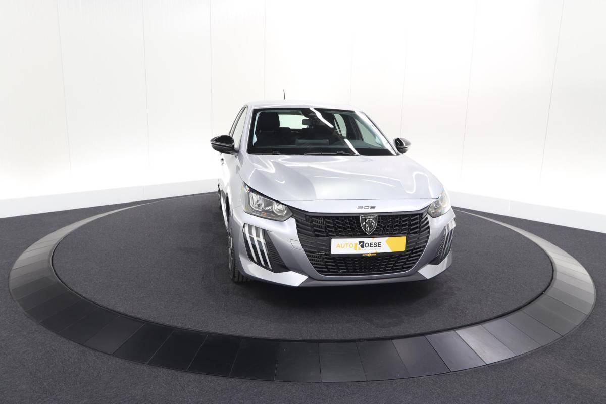 Peugeot 208 Peugeot 208 1.2 Hybrid 110 e-DCS6 Business | Direct Leverbaar | Apple Carplay | Parkeersensoren