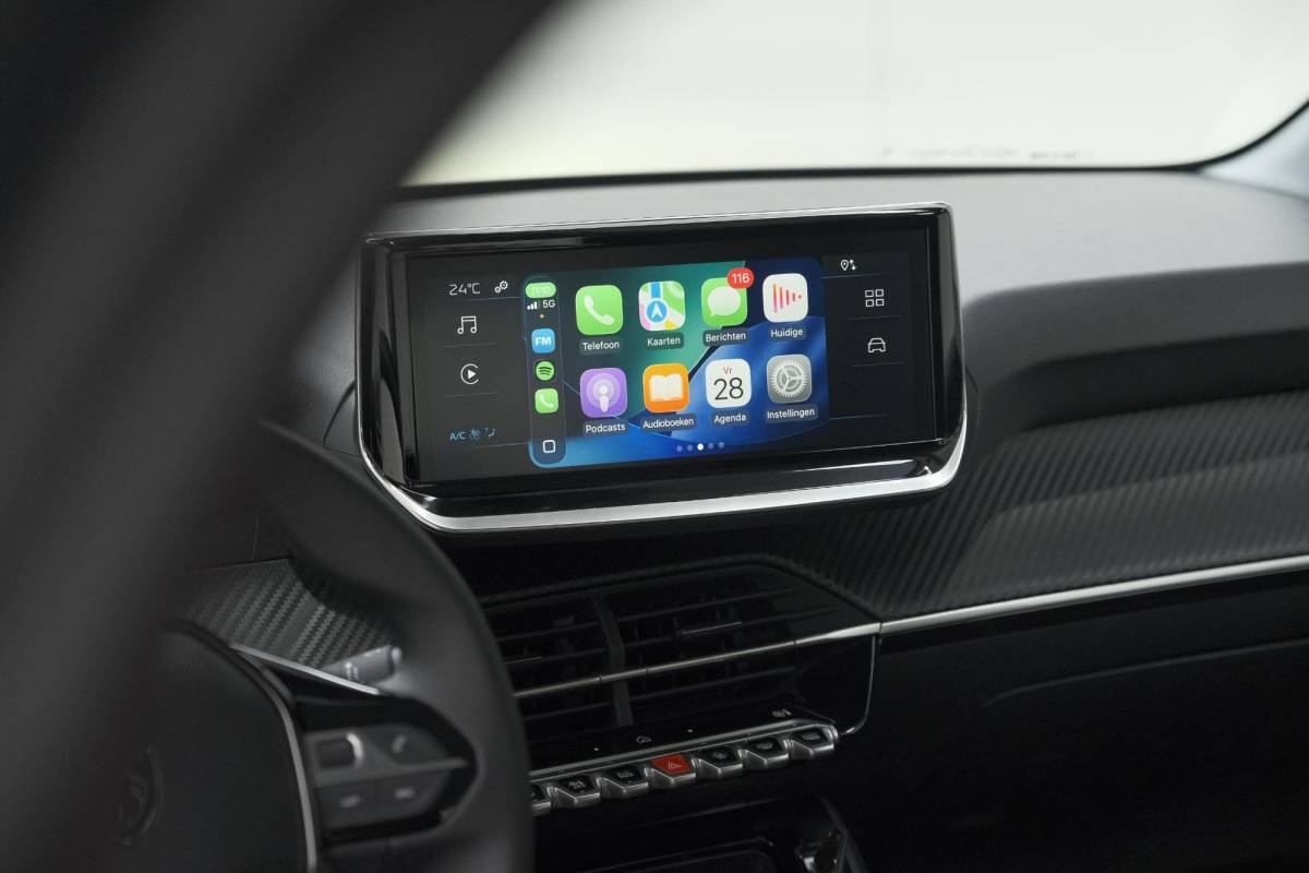 Peugeot 208 Peugeot 208 1.2 Hybrid 110 e-DCS6 Business | Direct Leverbaar | Apple Carplay | Parkeersensoren