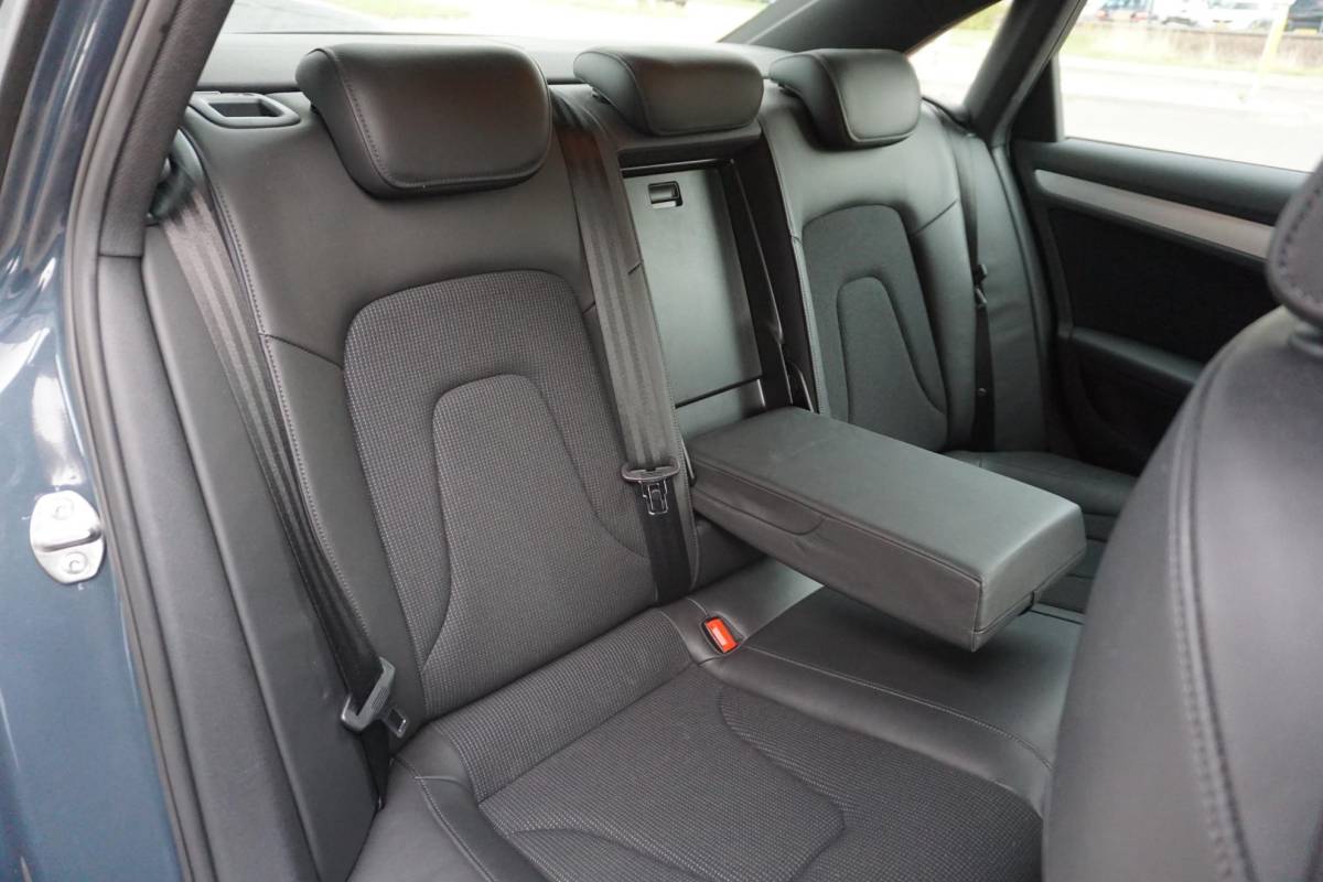 Audi A4 Audi A4 Limousine 1.8 TFSI Pro Line S | CARPLAY | S-Line