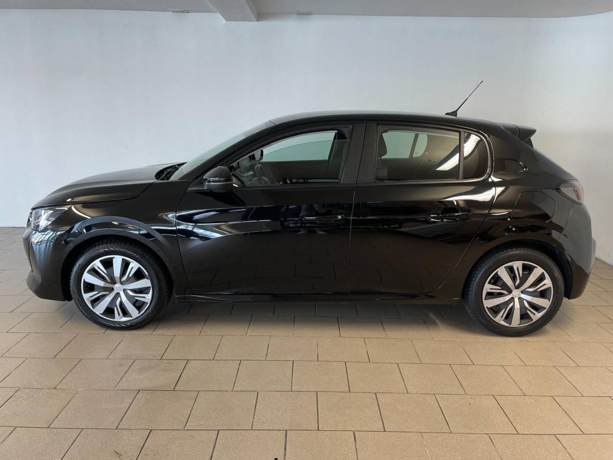 Peugeot 208 Peugeot 208 1.2 PureTech Active AIRCO NAVI CRUISE APPLE CARPLAY BLUETOOTH MULTI STUUR PDC ZEER NETTE AUTO