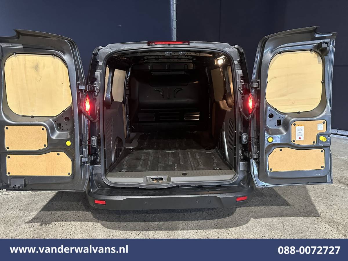 Ford Transit Connect Ford Transit Connect 1.5 EcoBlue 100pk L2H1 Euro6 Airco | Camera | Navigatie | Apple Carplay | Android Auto Parkeersensoren, Verwarmde Voorruit