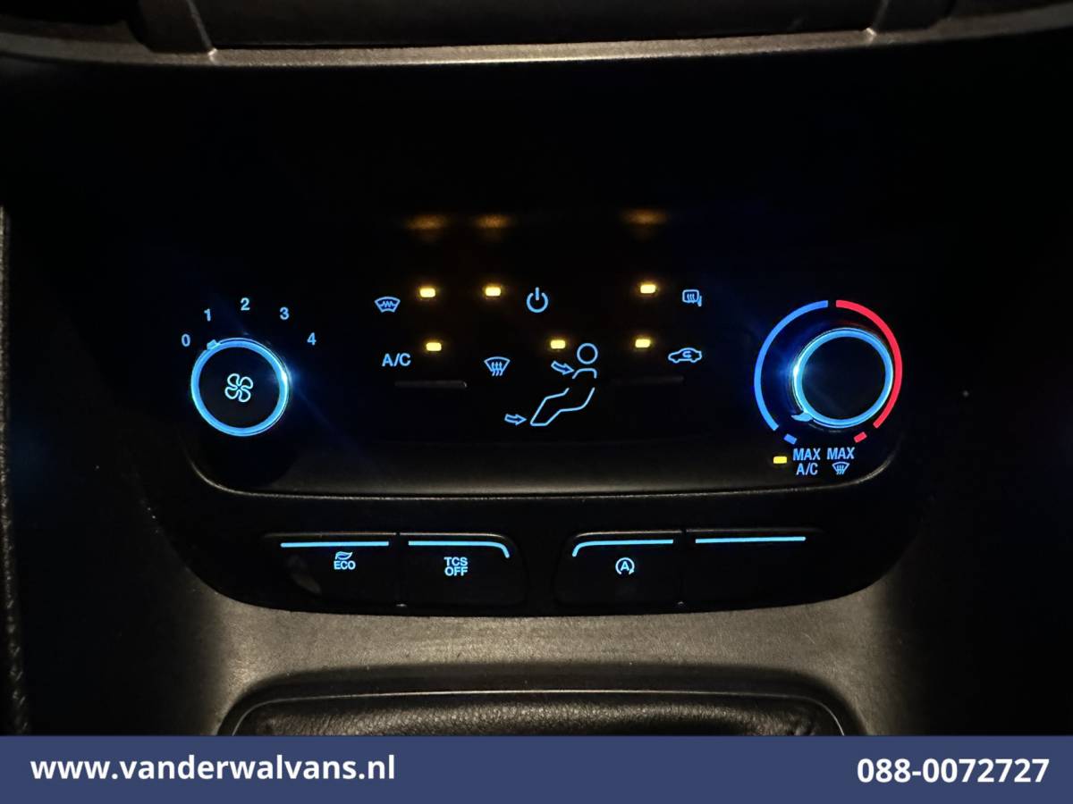 Ford Transit Connect Ford Transit Connect 1.5 EcoBlue 100pk L2H1 Euro6 Airco | Camera | Navigatie | Apple Carplay | Android Auto Parkeersensoren, Verwarmde Voorruit