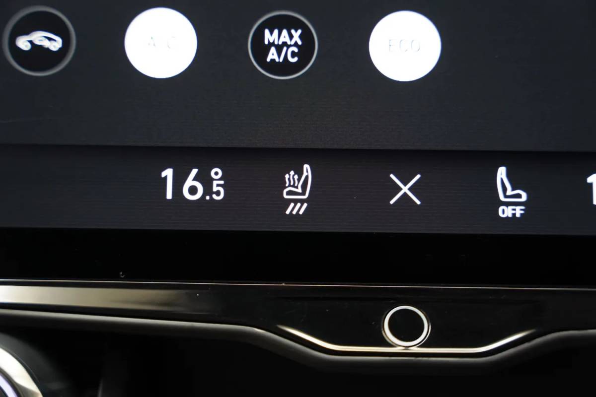 Lynk & Co 01 Lynk & Co 01 1.5 PHEV [ Panorama Navi 360°-Camera Keyless ]