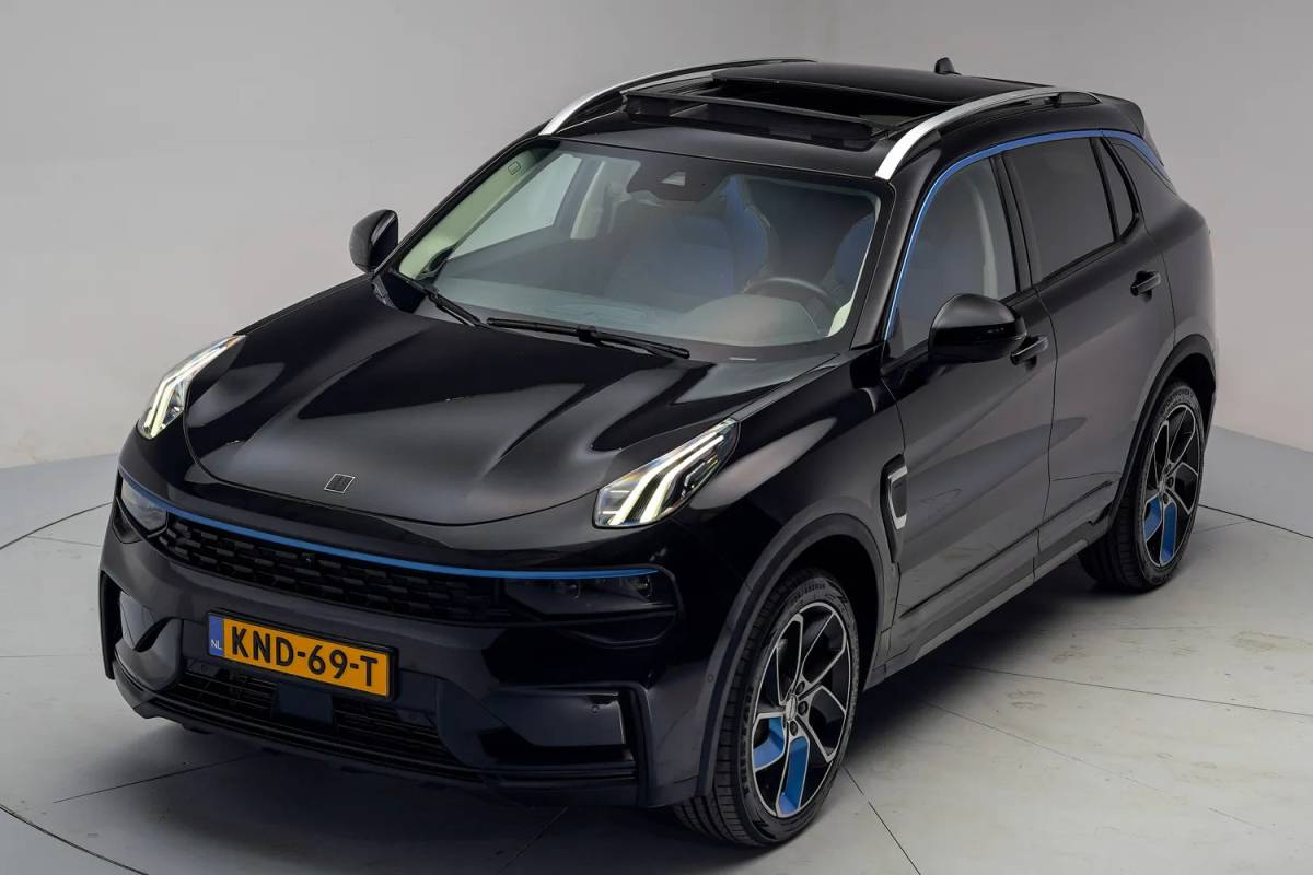 Lynk & Co 01 Lynk & Co 01 1.5 PHEV [ Panorama Navi 360°-Camera Keyless ]