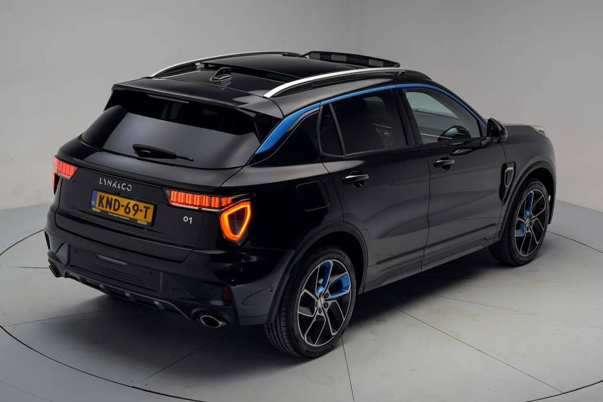 Lynk & Co 01 Lynk & Co 01 1.5 PHEV [ Panorama Navi 360°-Camera Keyless ]