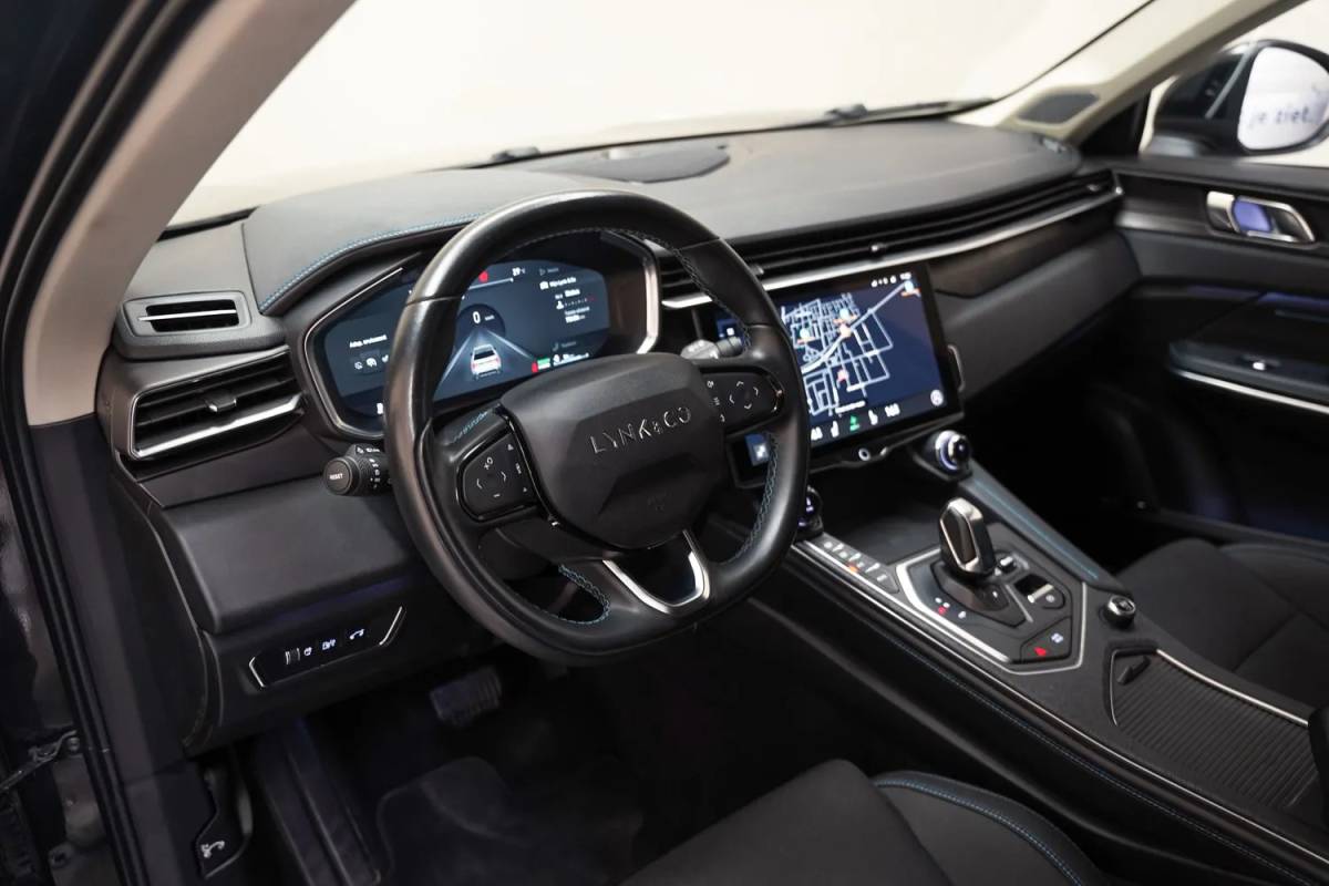 Lynk & Co 01 Lynk & Co 01 1.5 PHEV [ Panorama Navi 360°-Camera Keyless ]
