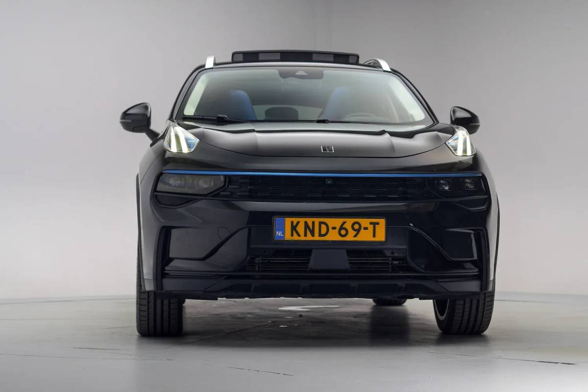 Lynk & Co 01 Lynk & Co 01 1.5 PHEV [ Panorama Navi 360°-Camera Keyless ]