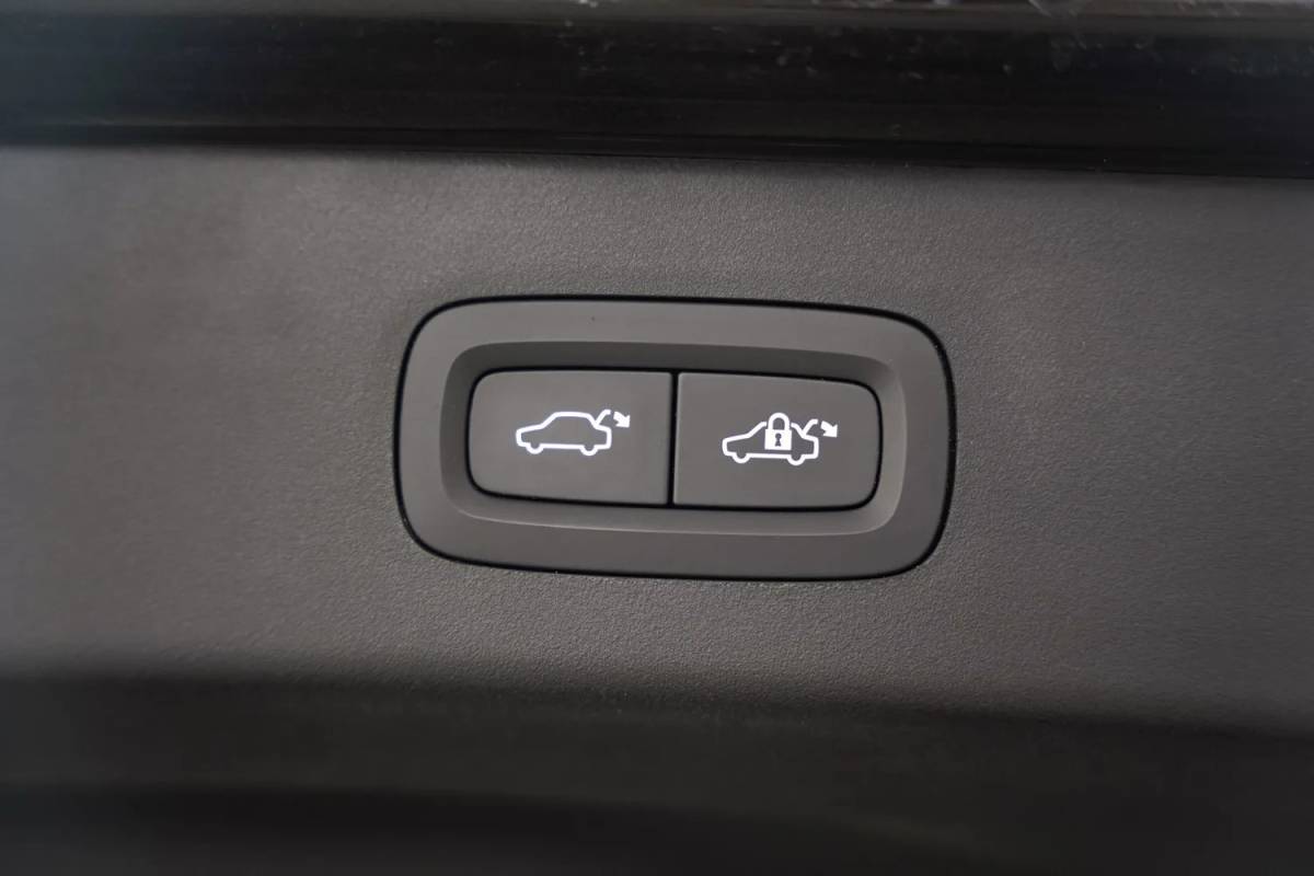 Lynk & Co 01 Lynk & Co 01 1.5 PHEV [ Panorama Navi 360°-Camera Keyless ]