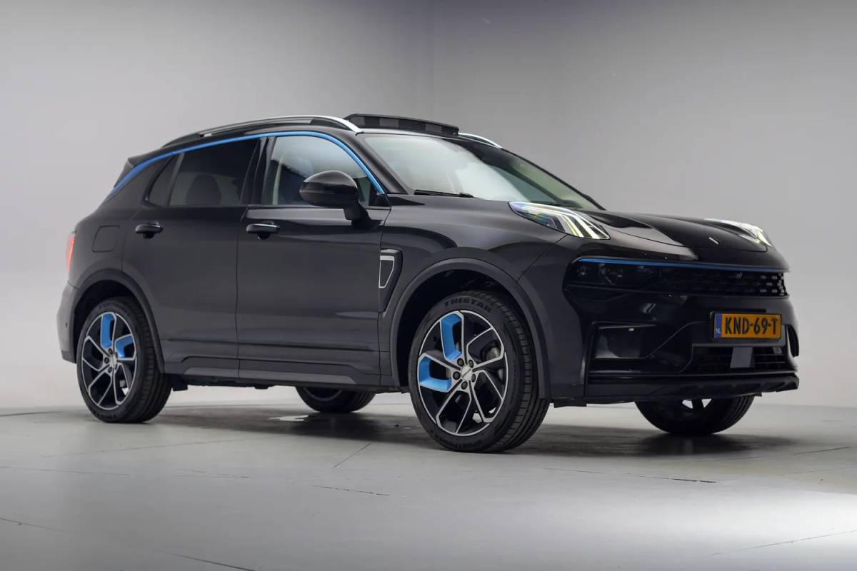 Lynk & Co 01 Lynk & Co 01 1.5 PHEV [ Panorama Navi 360°-Camera Keyless ]