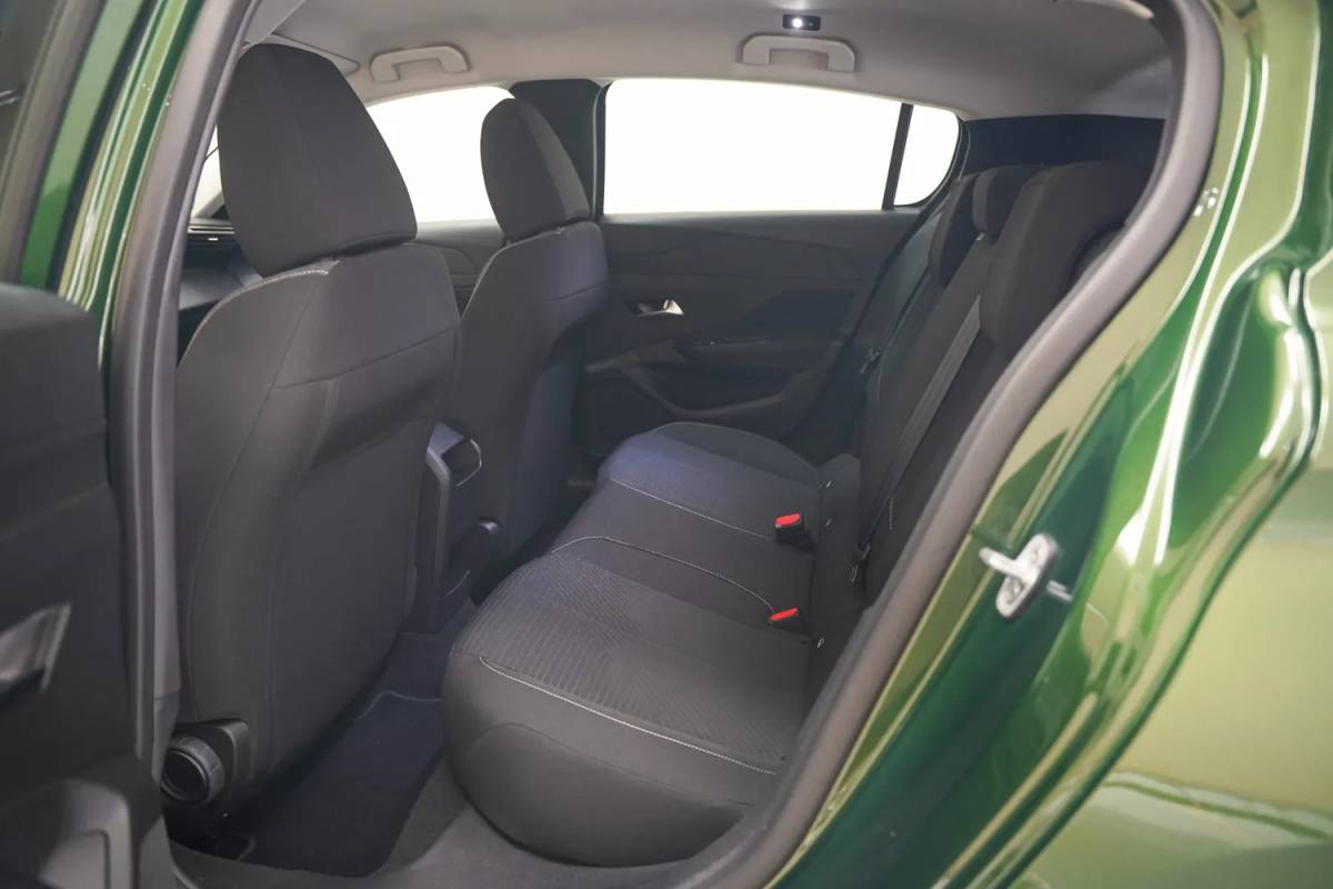 Peugeot 308 Peugeot 308 1.6 Plug-in Hybrid 180 Active [ LED Navi PDC ]