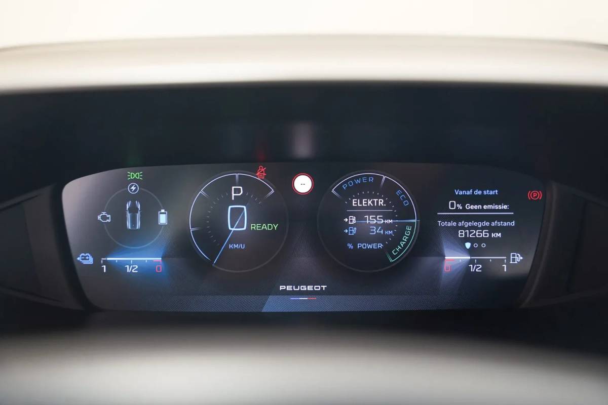 Peugeot 308 Peugeot 308 1.6 Plug-in Hybrid 180 Active [ LED Navi PDC ]