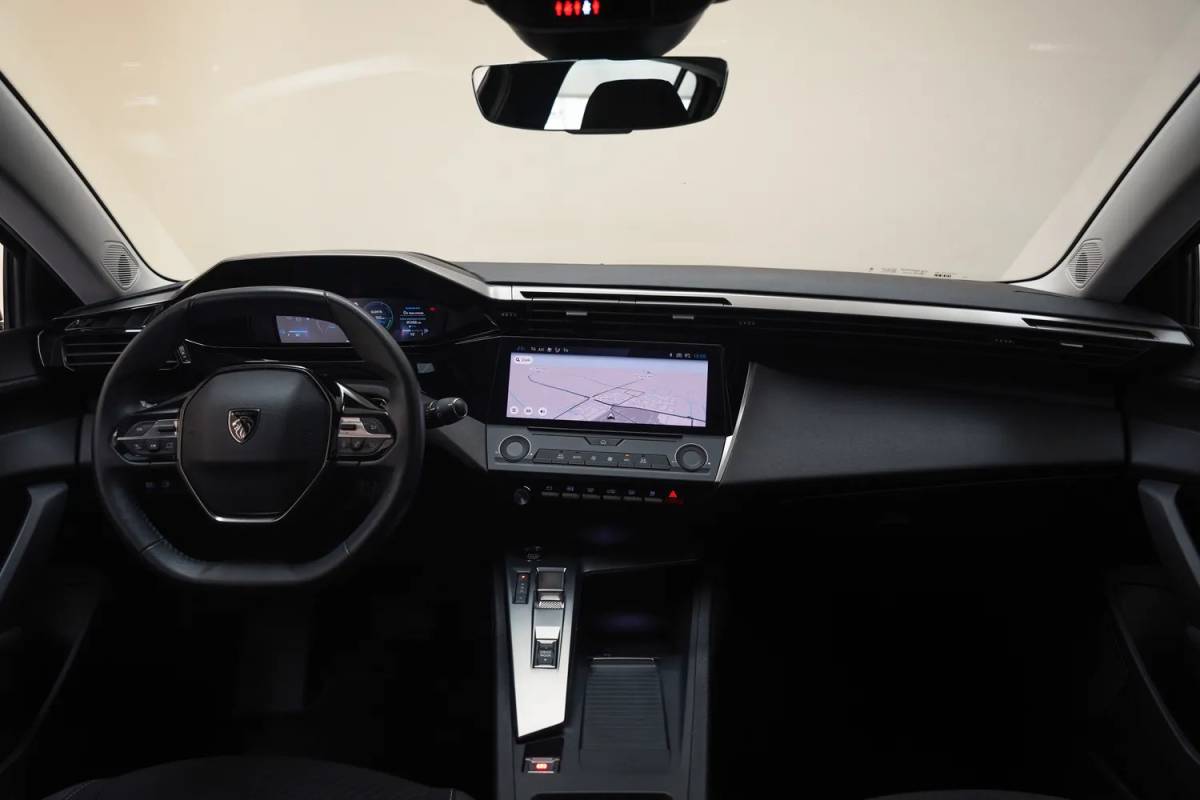 Peugeot 308 Peugeot 308 1.6 Plug-in Hybrid 180 Active [ LED Navi PDC ]