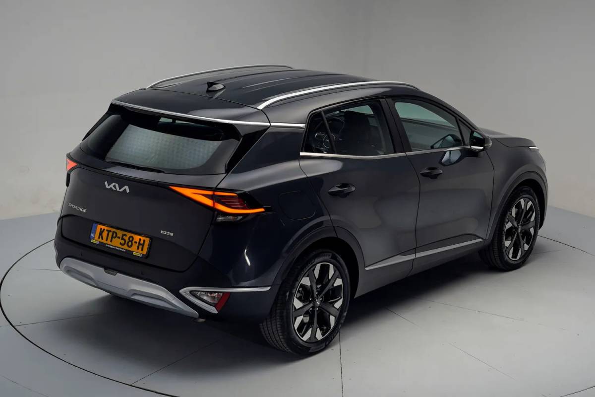 Kia Sportage Kia Sportage 1.6 GDi PHEV AWD 265pk DynamicLine Aut. [ LED Adapt.cruise Navi Camera ]