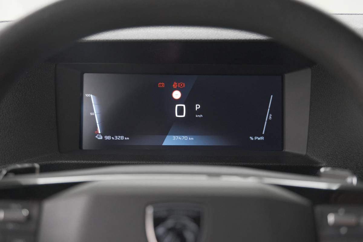 Peugeot e-Expert Peugeot e-Expert EV L2 75 kWh | Camera | Betimmering Laadruimte | Dodehoekdetectie | Apple Carplay