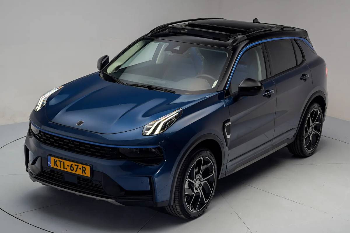 Lynk & Co 01 Lynk & Co 01 1.5 PHEV 6,6 kWh [ Pano Navi 360°cam Infinity-audio ]