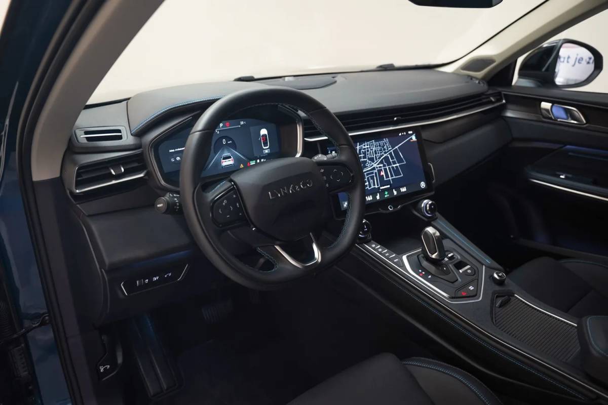 Lynk & Co 01 Lynk & Co 01 1.5 PHEV 6,6 kWh [ Pano Navi 360°cam Infinity-audio ]