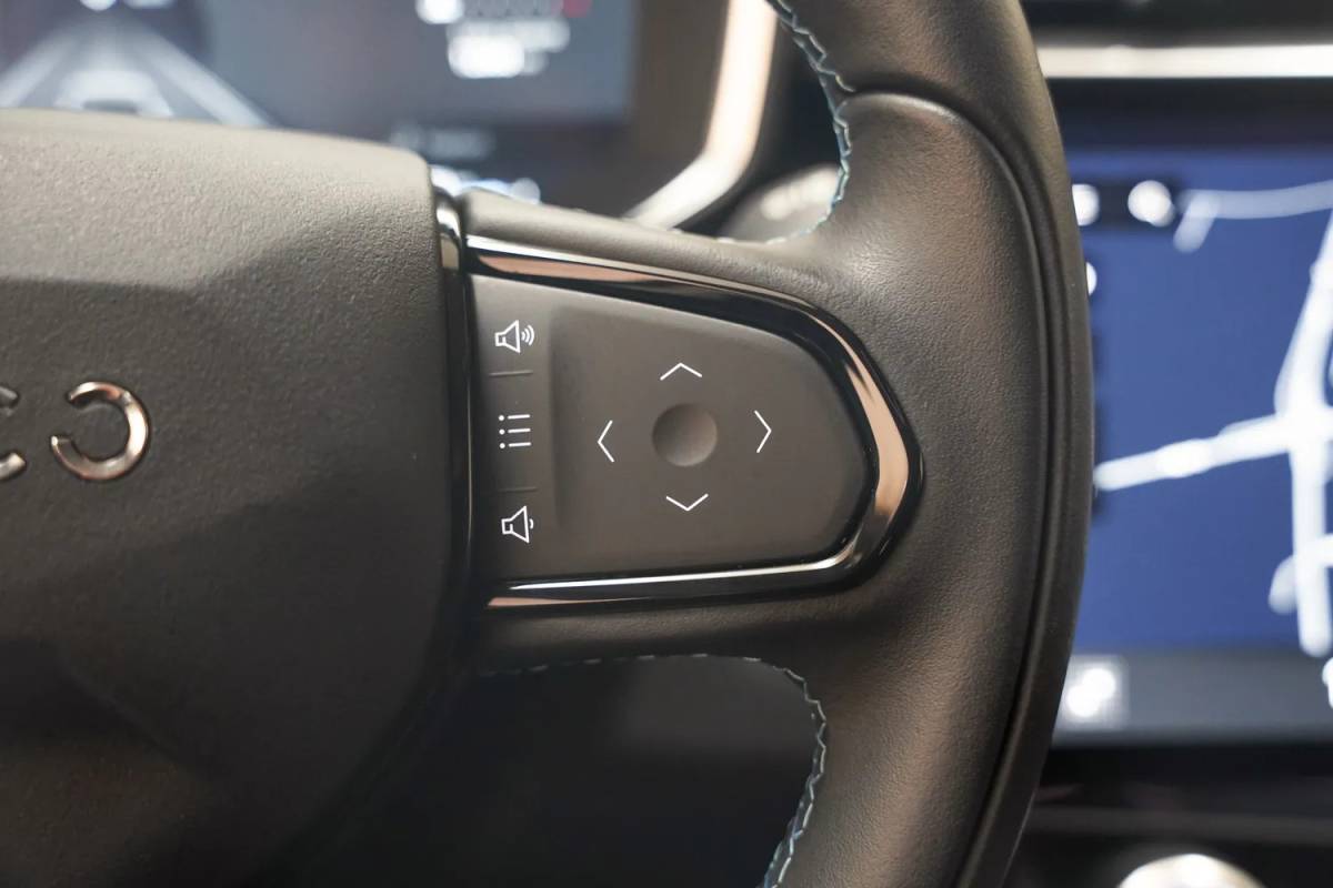 Lynk & Co 01 Lynk & Co 01 1.5 PHEV 6,6 kWh [ Pano Navi 360°cam Infinity-audio ]