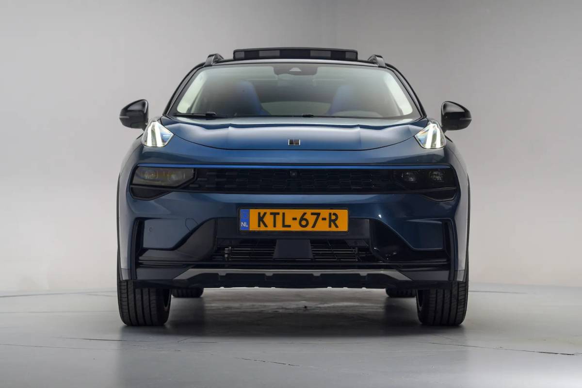 Lynk & Co 01 Lynk & Co 01 1.5 PHEV 6,6 kWh [ Pano Navi 360°cam Infinity-audio ]