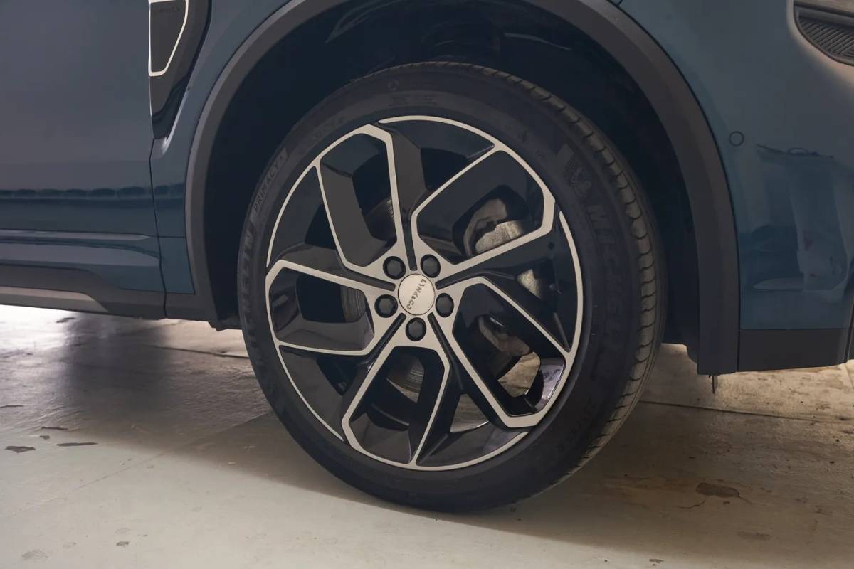 Lynk & Co 01 Lynk & Co 01 1.5 PHEV 6,6 kWh [ Pano Navi 360°cam Infinity-audio ]