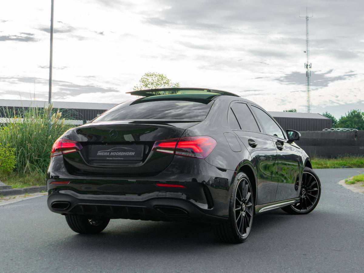 Mercedes-Benz A-Klasse Mercedes A-klasse 250 e Limousine AMG|Panoramadak|Burmester®|Camera 360°|Sterrenhemel|Stoel verwarming|Multibeam