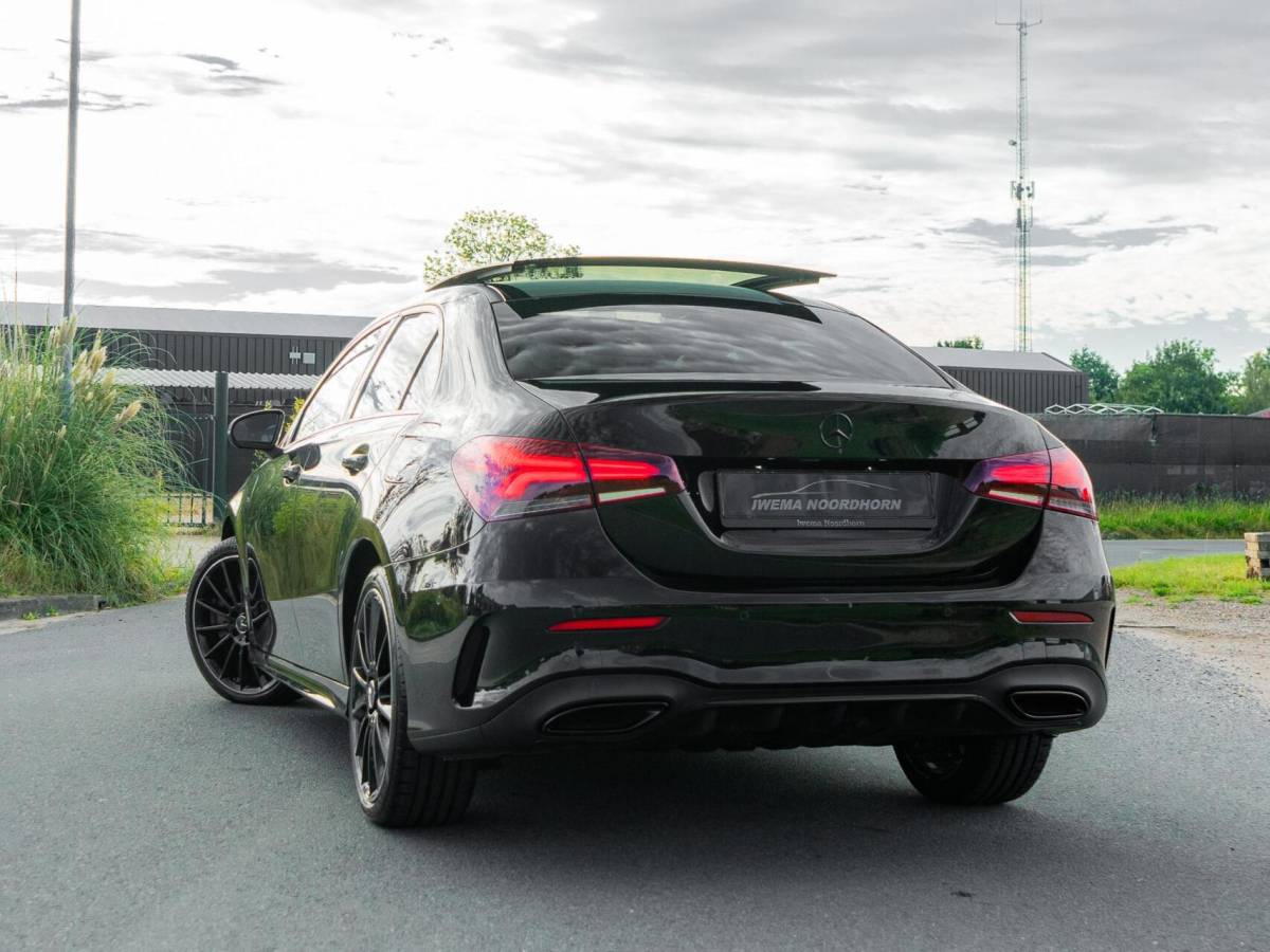 Mercedes-Benz A-Klasse Mercedes A-klasse 250 e Limousine AMG|Panoramadak|Burmester®|Camera 360°|Sterrenhemel|Stoel verwarming|Multibeam