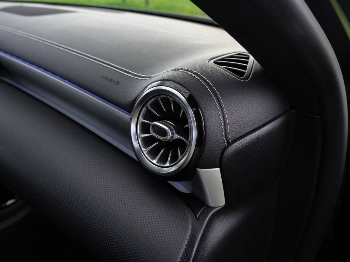 Mercedes-Benz A-Klasse Mercedes A-klasse 250 e Limousine AMG|Panoramadak|Burmester®|Camera 360°|Sterrenhemel|Stoel verwarming|Multibeam