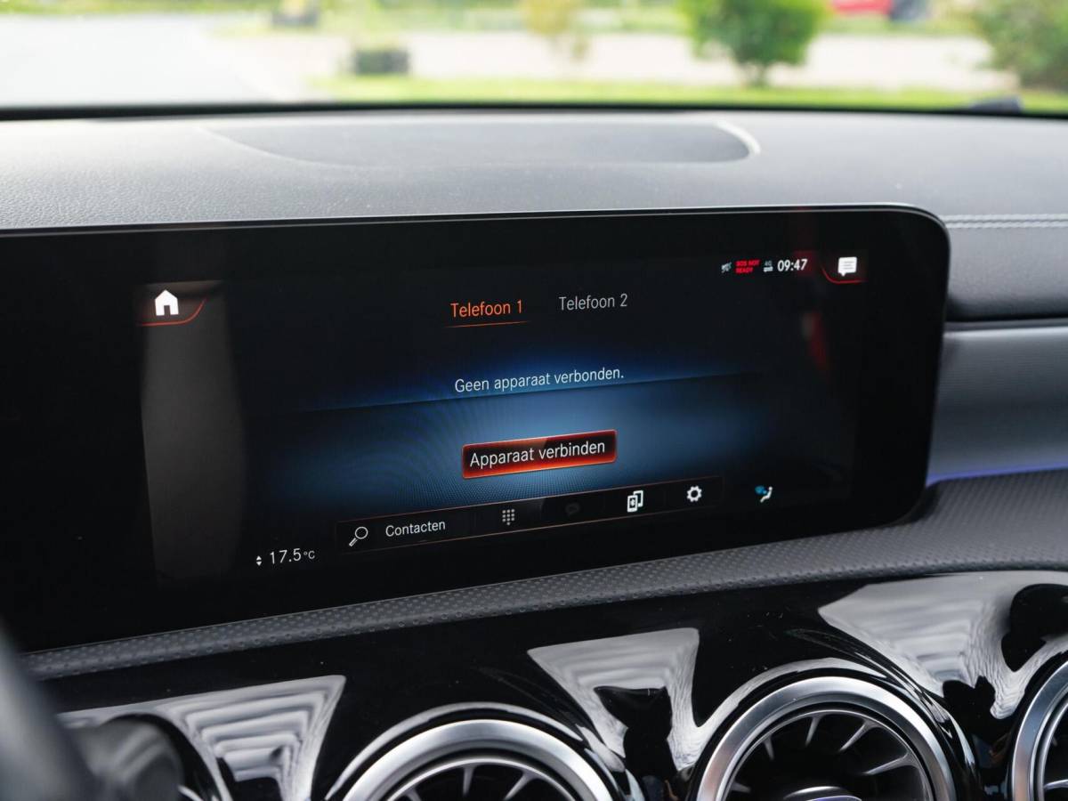 Mercedes-Benz A-Klasse Mercedes A-klasse 250 e Limousine AMG|Panoramadak|Burmester®|Camera 360°|Sterrenhemel|Stoel verwarming|Multibeam