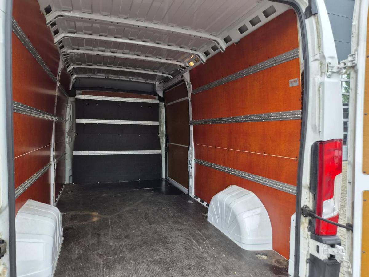 Fiat Ducato Fiat Ducato 2.3 MultiJet L3H2 Airco Camera Navi 130 PK