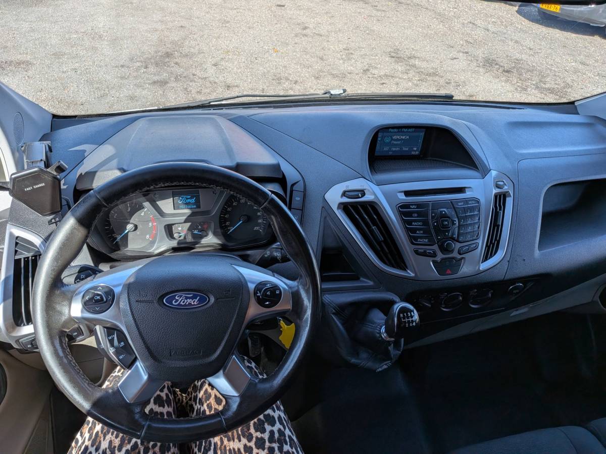 Ford Transit Custom Ford Transit Custom 290 2.0 TDCI EURO 6 L2H1 Ambiente DC Airco / Cruise / Navi