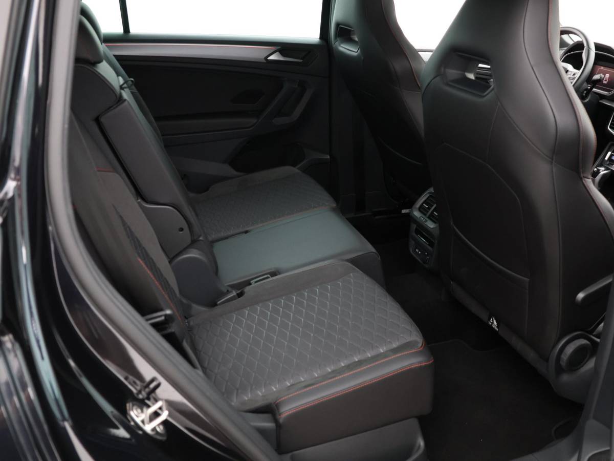 SEAT Tarraco SEAT Tarraco 1.4 TSI e-Hybrid PHEV 245pk DSG FR Business · 360 Camera · Inklap. Trekhaak · Keyless · Elek. Achterklep · Elek. Stoel + Geheugen · Parkeer Assistent ·