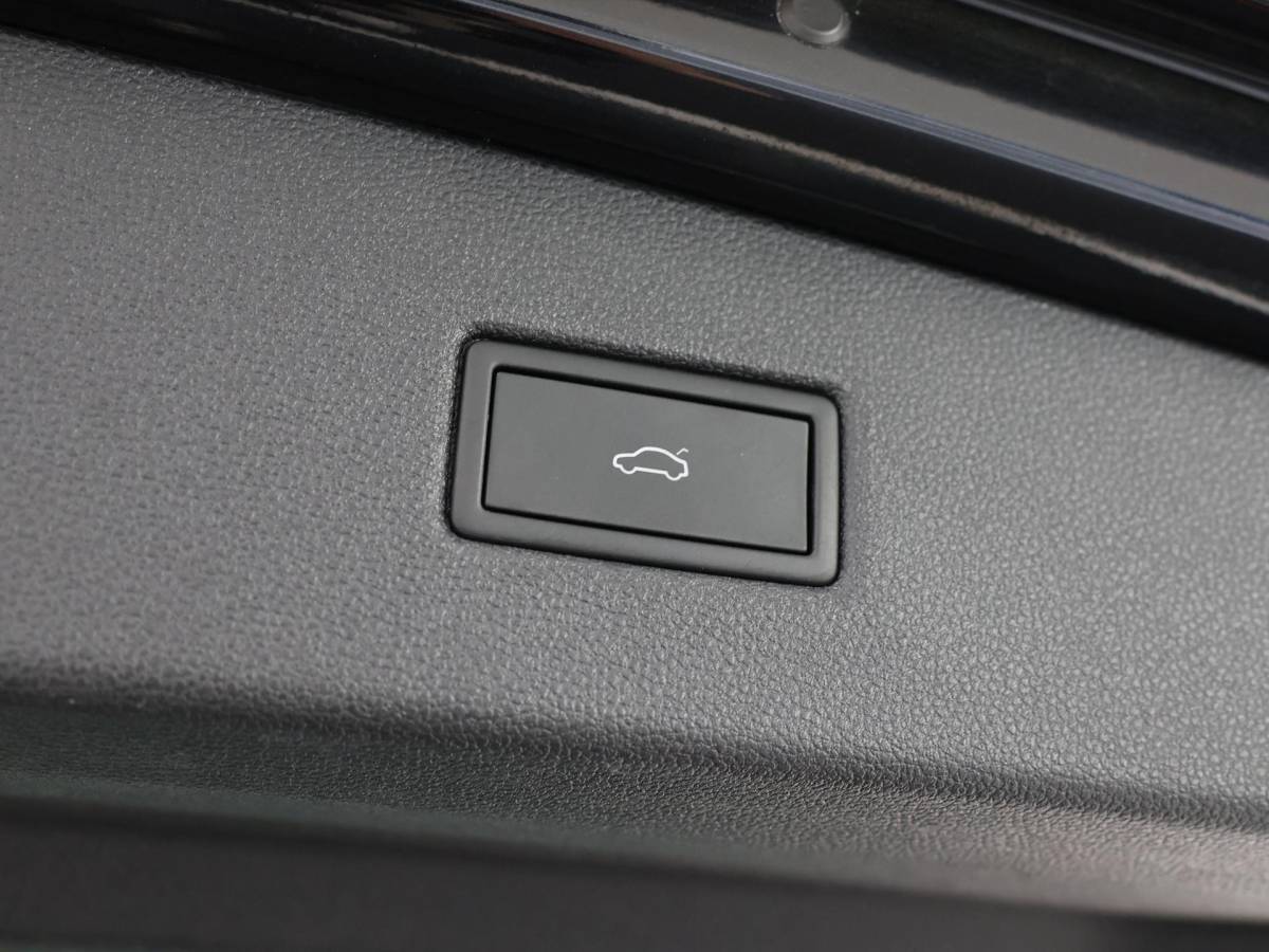 SEAT Tarraco SEAT Tarraco 1.4 TSI e-Hybrid PHEV 245pk DSG FR Business · 360 Camera · Inklap. Trekhaak · Keyless · Elek. Achterklep · Elek. Stoel + Geheugen · Parkeer Assistent ·