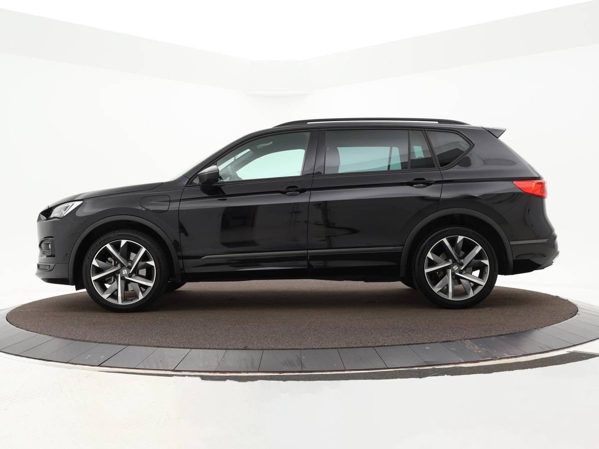 SEAT Tarraco SEAT Tarraco 1.4 TSI e-Hybrid PHEV 245pk DSG FR Business · 360 Camera · Inklap. Trekhaak · Keyless · Elek. Achterklep · Elek. Stoel + Geheugen · Parkeer Assistent ·