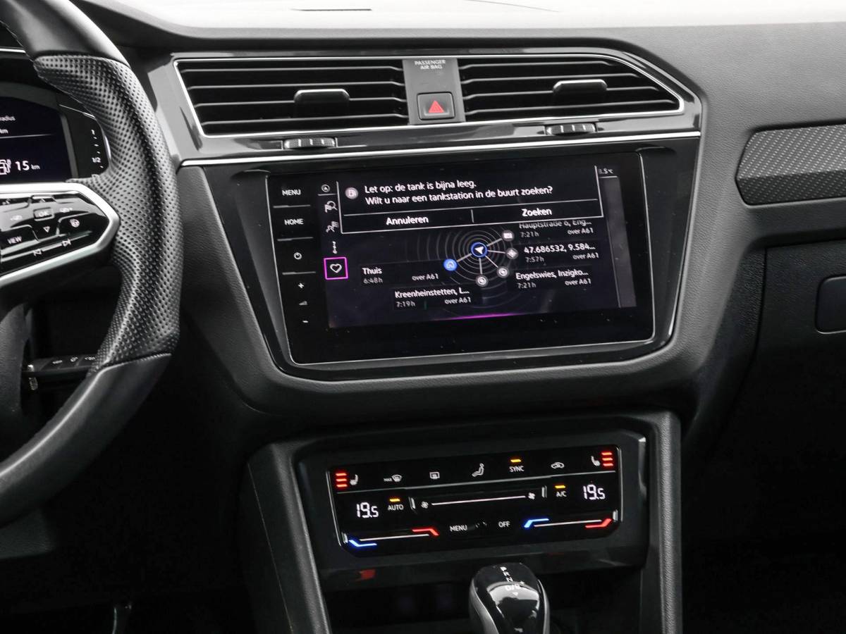 Volkswagen Tiguan Volkswagen Tiguan 1.4 TSI eHybrid 245pk DSG R-Line Business · Camera · Inklap. Trekhaak · Dodehoeksensor · Parkeer Assistent · Stuur- & Stoelverwarming · 19″Velgen ·