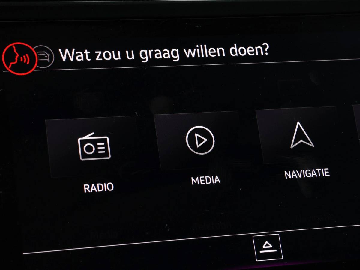 Volkswagen Tiguan Volkswagen Tiguan 1.4 TSI eHybrid 245pk DSG R-Line Business · Camera · Inklap. Trekhaak · Dodehoeksensor · Parkeer Assistent · Stuur- & Stoelverwarming · 19″Velgen ·