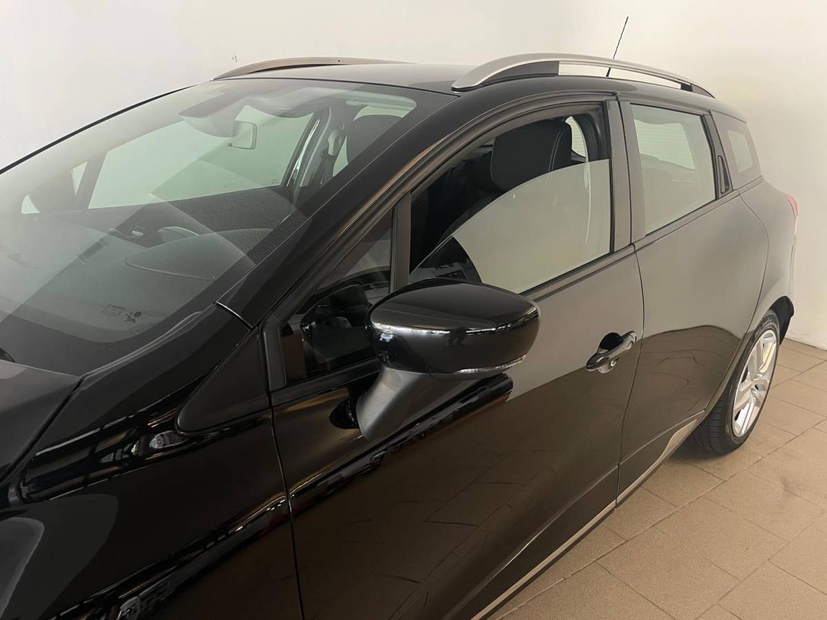 Renault Clio Renault Clio Estate 0.9 TCe Limited AIRCO NAVI CRUISE STOELVERW TREKHAAK NETTE AUTO