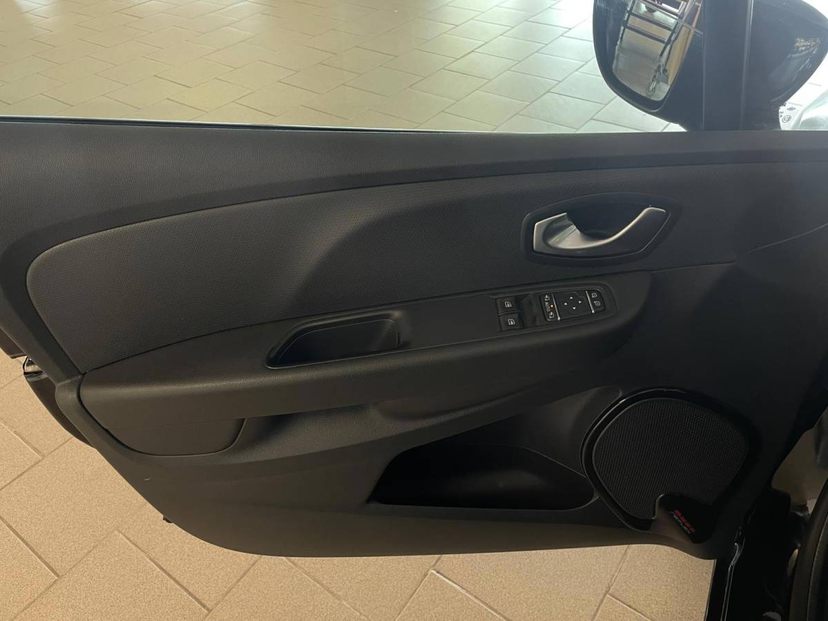 Renault Clio Renault Clio Estate 0.9 TCe Limited AIRCO NAVI CRUISE STOELVERW TREKHAAK NETTE AUTO