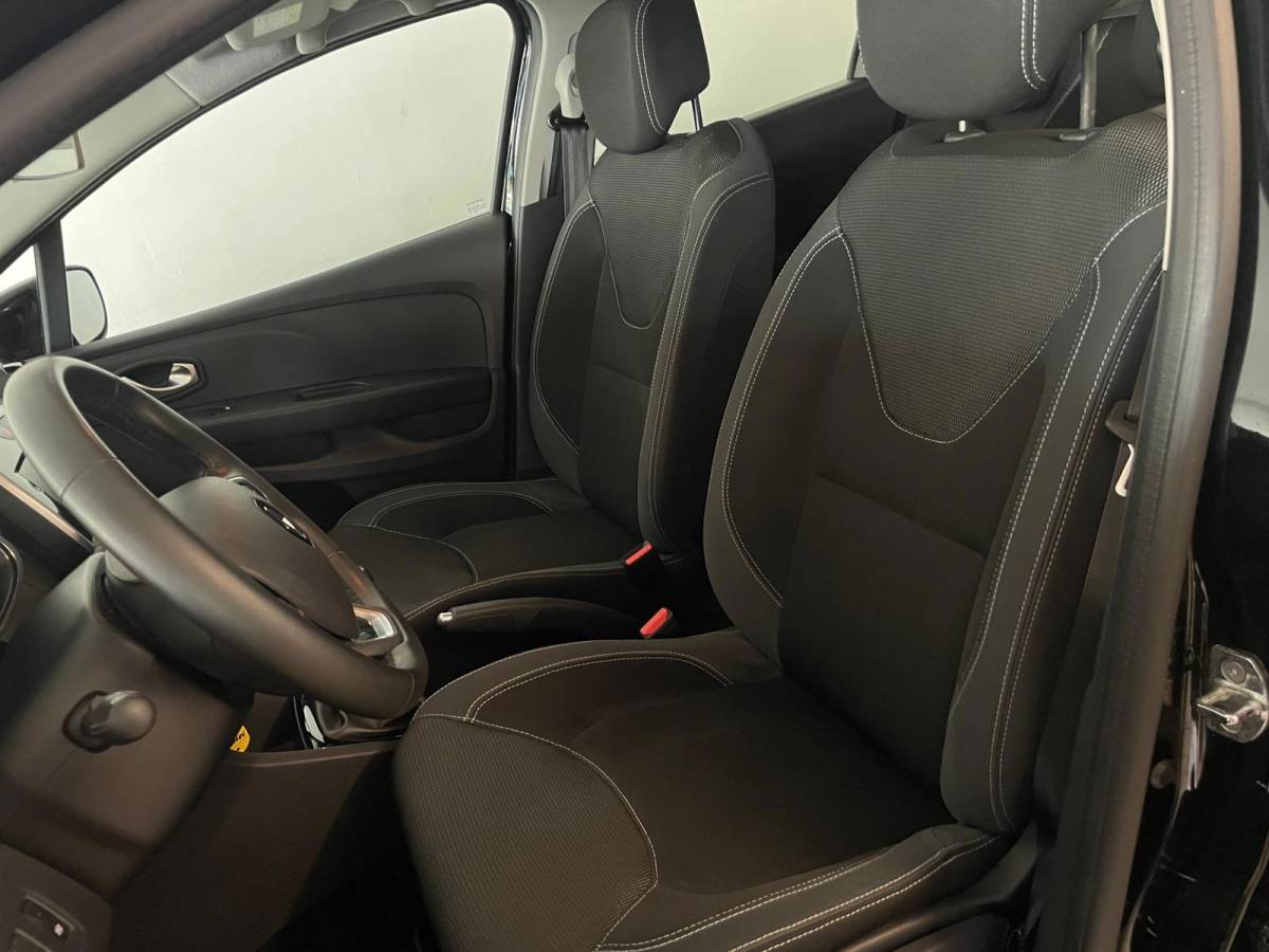 Renault Clio Renault Clio Estate 0.9 TCe Limited AIRCO NAVI CRUISE STOELVERW TREKHAAK NETTE AUTO