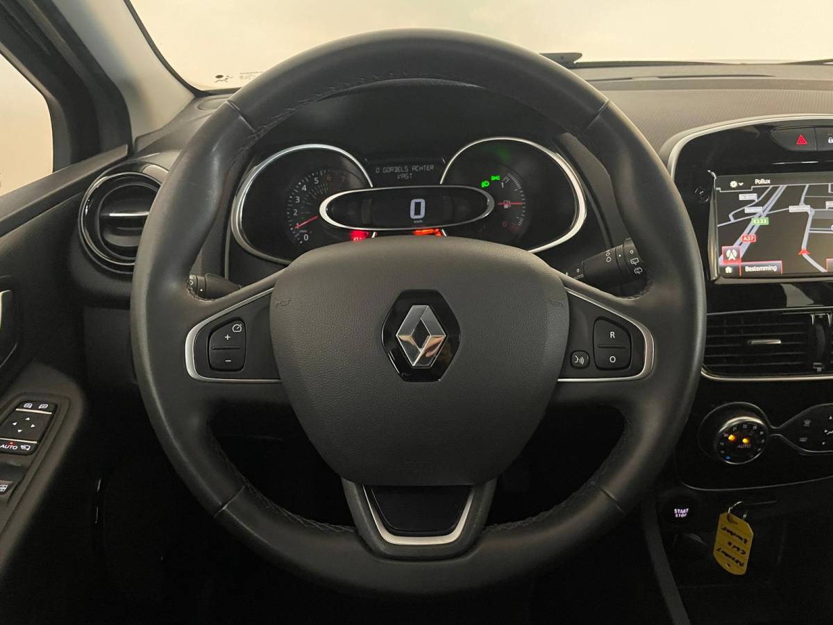 Renault Clio Renault Clio Estate 0.9 TCe Limited AIRCO NAVI CRUISE STOELVERW TREKHAAK NETTE AUTO