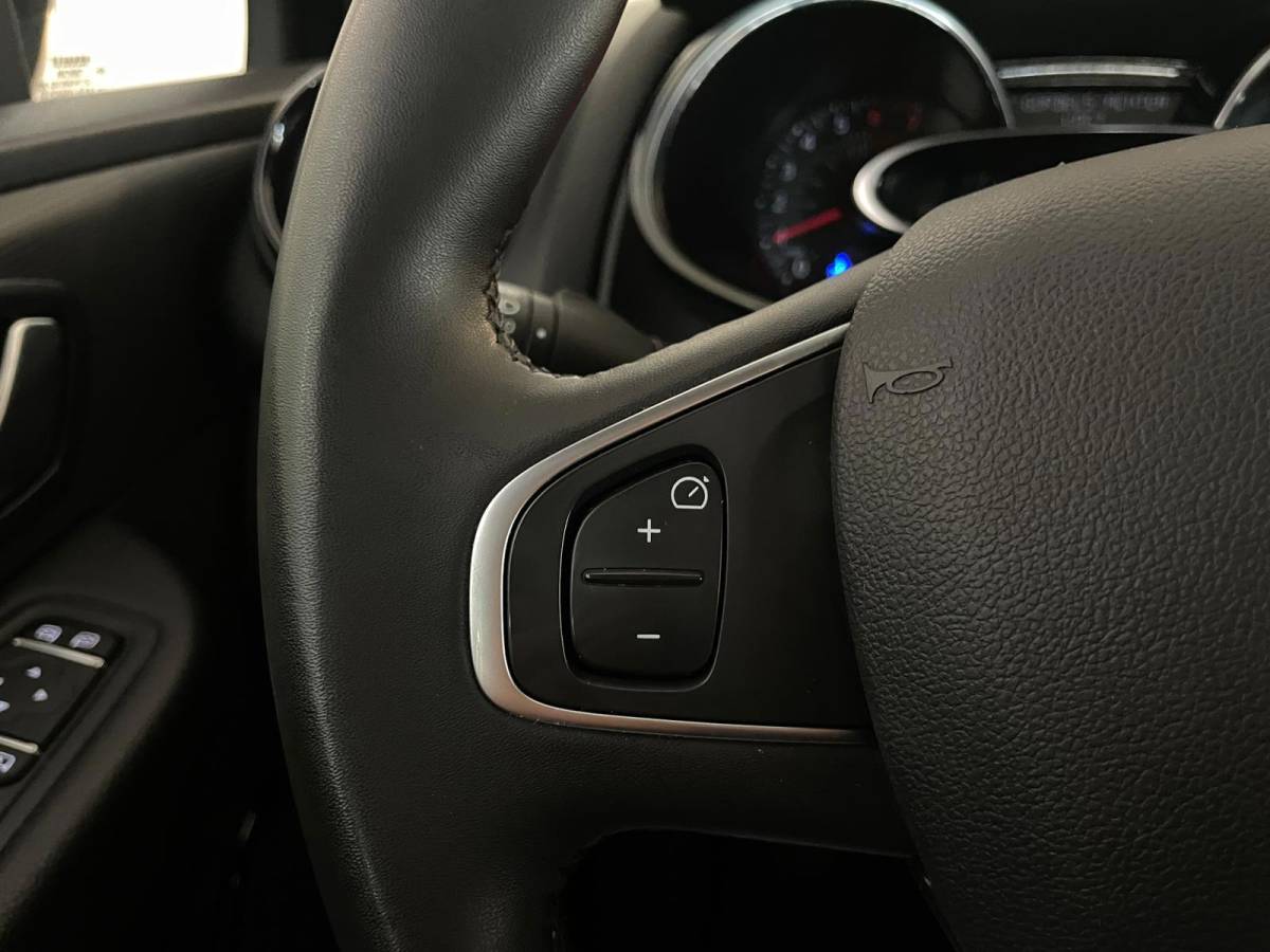 Renault Clio Renault Clio Estate 0.9 TCe Limited AIRCO NAVI CRUISE STOELVERW TREKHAAK NETTE AUTO