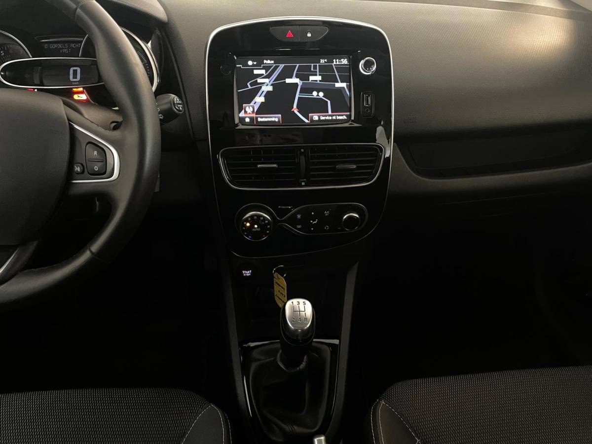 Renault Clio Renault Clio Estate 0.9 TCe Limited AIRCO NAVI CRUISE STOELVERW TREKHAAK NETTE AUTO
