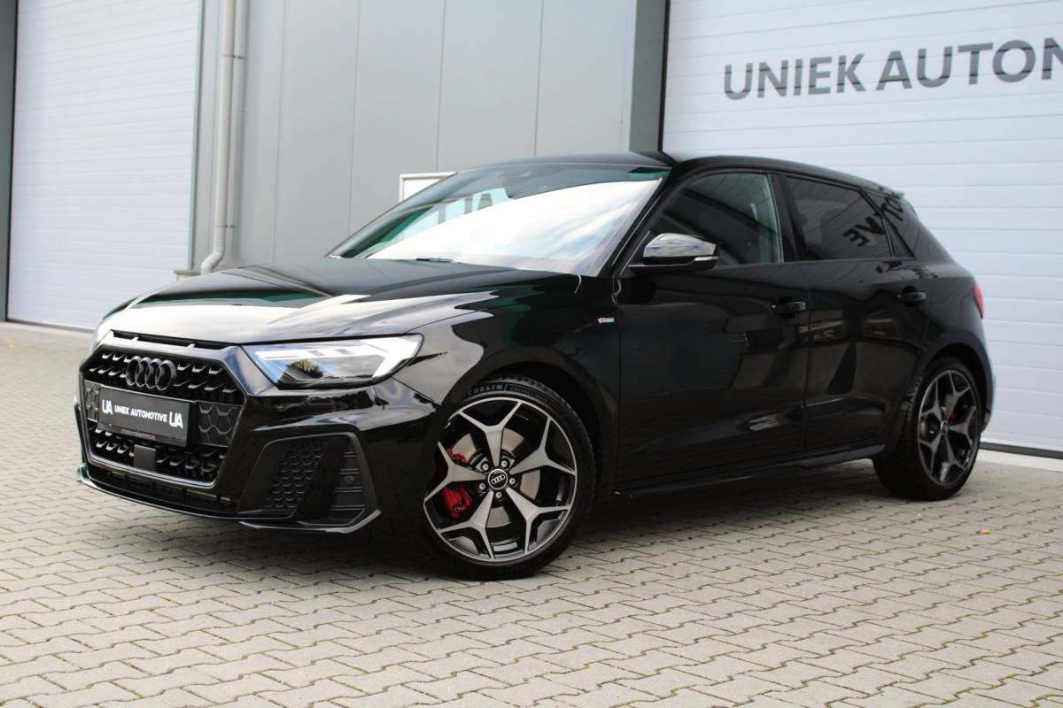 Audi A1 Sportback Audi A1 Sportback 40 TFSI COMPETITION | S LINE | SONOS | CAMERA | BLACK OPTIK | CARPLAY | 18″ | HALFLEDER | DODEHOEK | 5 JR GAR!