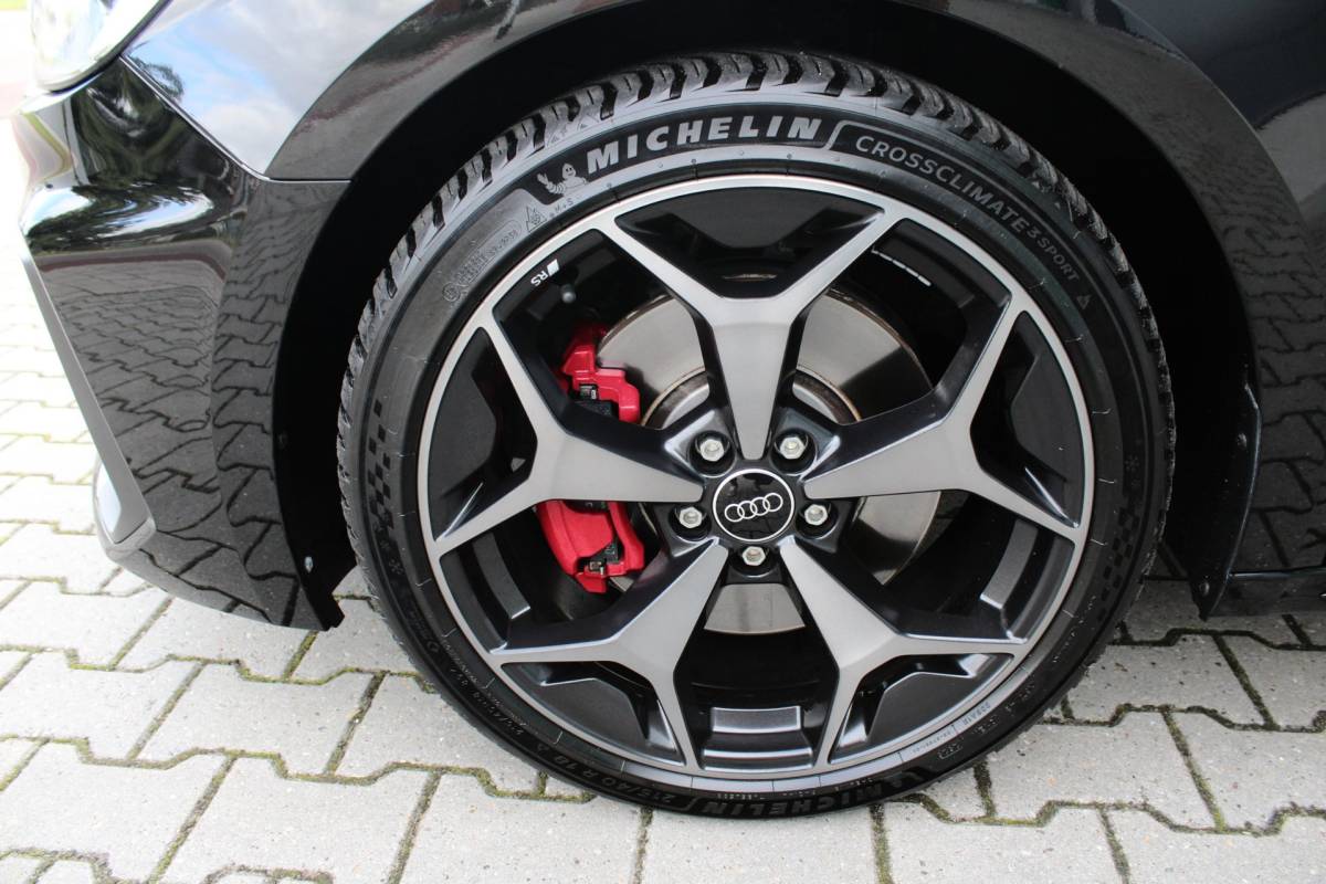 Audi A1 Sportback Audi A1 Sportback 40 TFSI COMPETITION | S LINE | SONOS | CAMERA | BLACK OPTIK | CARPLAY | 18″ | HALFLEDER | DODEHOEK | 5 JR GAR!