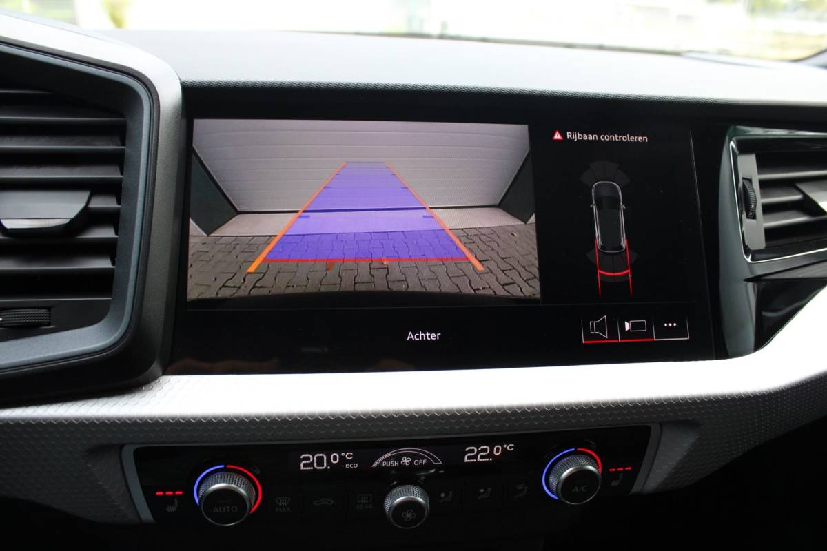 Audi A1 Sportback Audi A1 Sportback 40 TFSI COMPETITION | S LINE | SONOS | CAMERA | BLACK OPTIK | CARPLAY | 18″ | HALFLEDER | DODEHOEK | 5 JR GAR!