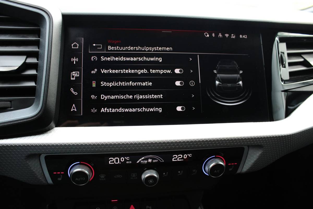 Audi A1 Sportback Audi A1 Sportback 40 TFSI COMPETITION | S LINE | SONOS | CAMERA | BLACK OPTIK | CARPLAY | 18″ | HALFLEDER | DODEHOEK | 5 JR GAR!